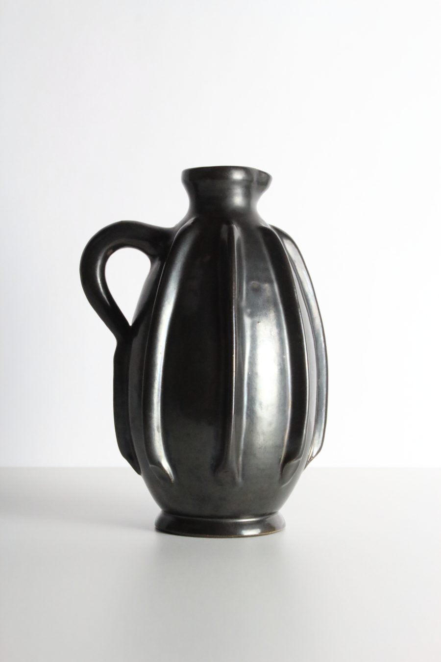 Accolay pichet noir