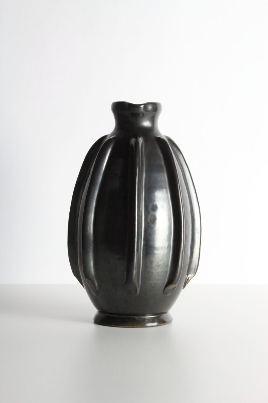 Accolay pichet noir