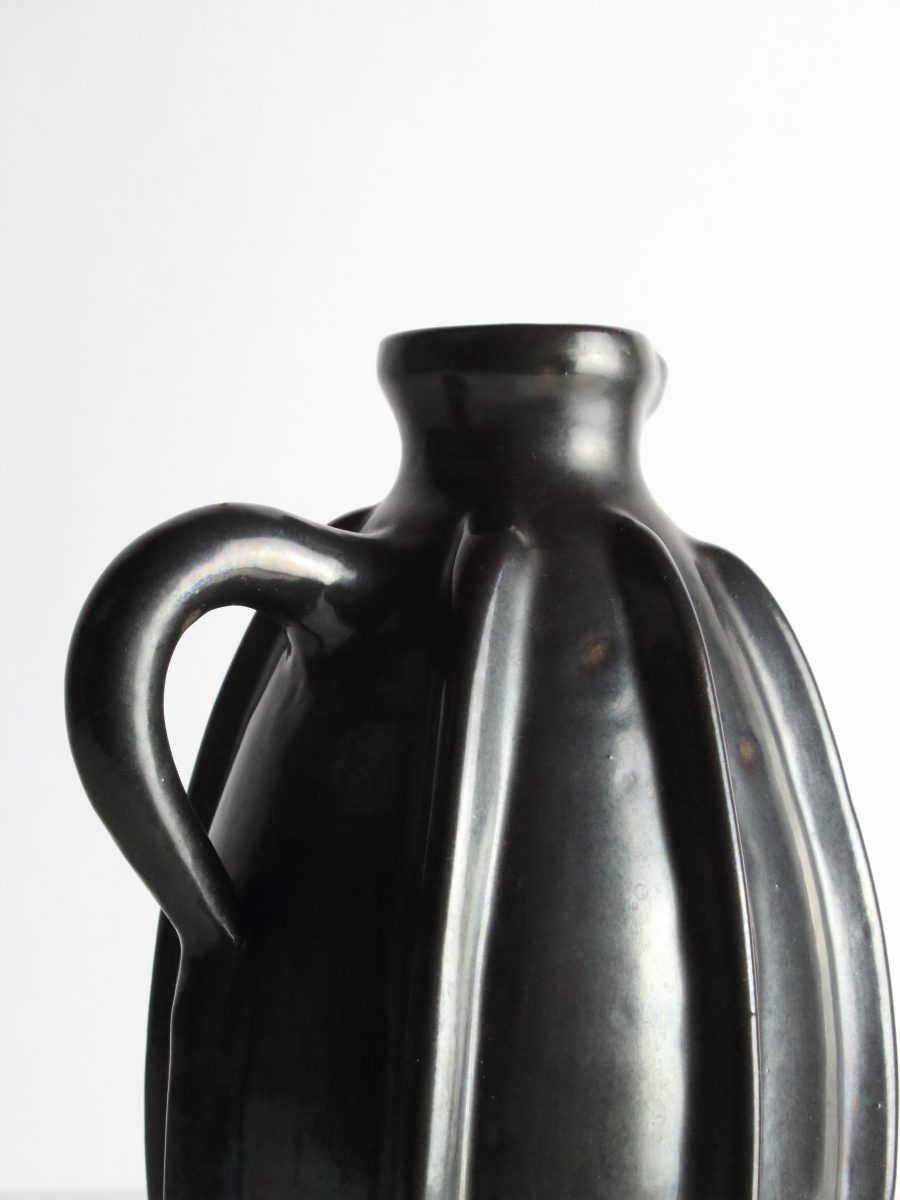 Accolay pichet noir