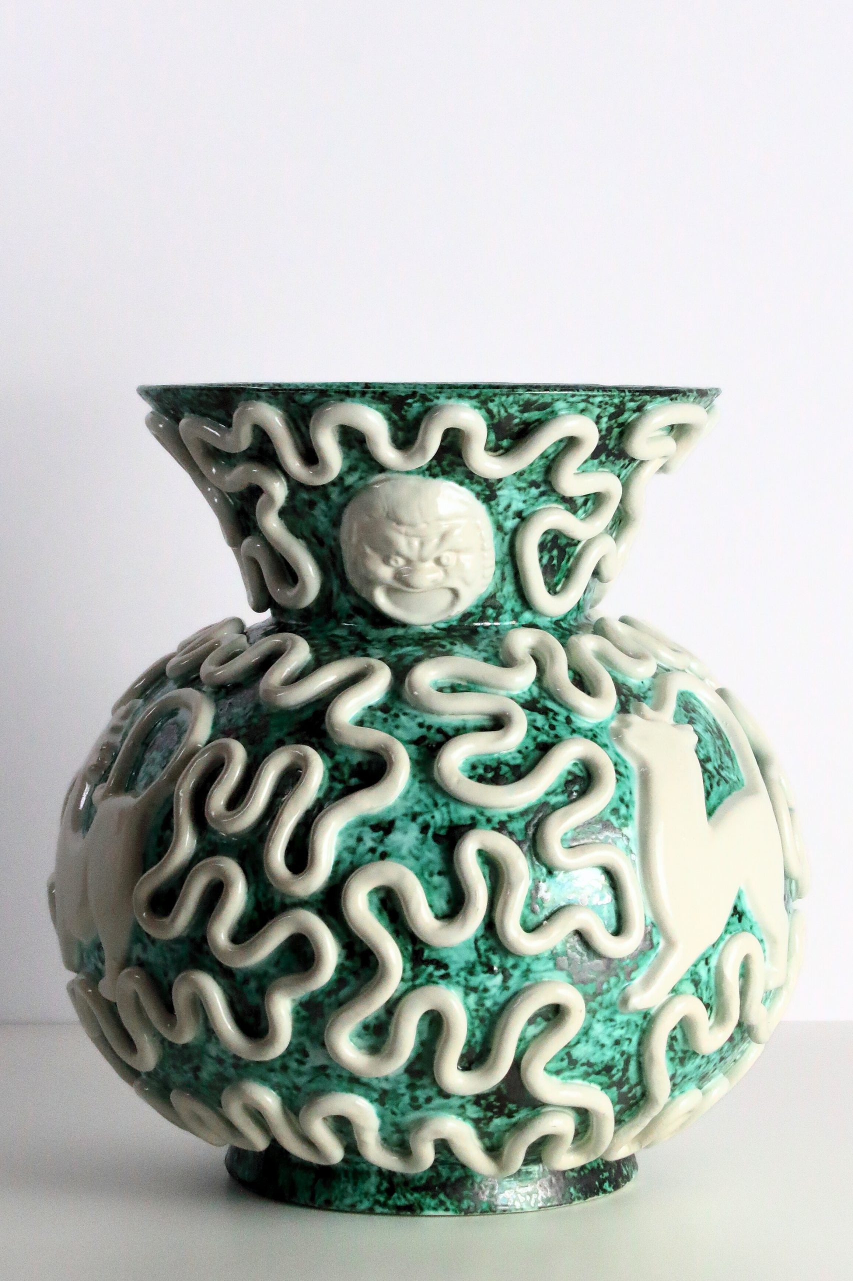 Sainte-Radegonde Vase mascarons