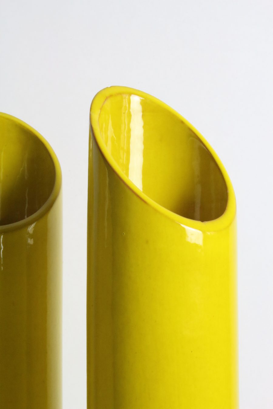 Vases jaunes-italiens-D4
