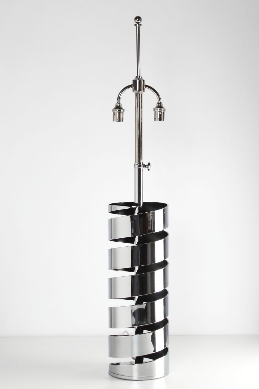 Jacques Charpentier lampe en métal chromé