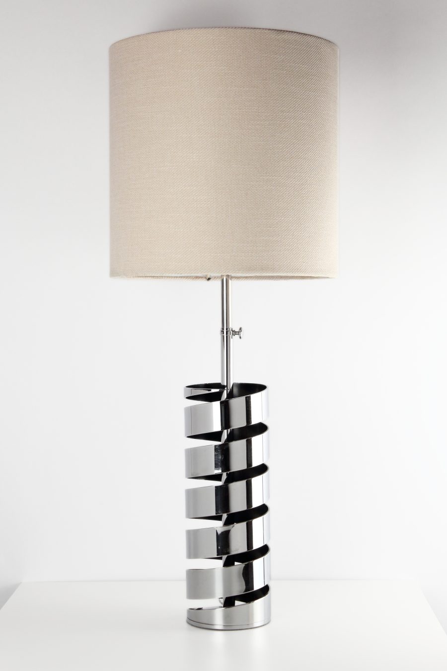 Jacques Charpentier lampe en métal chromé