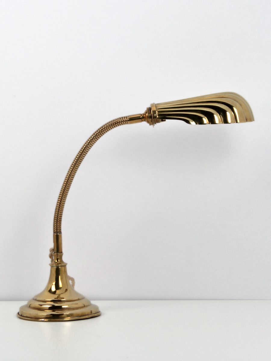 Lampe coquille laiton doré