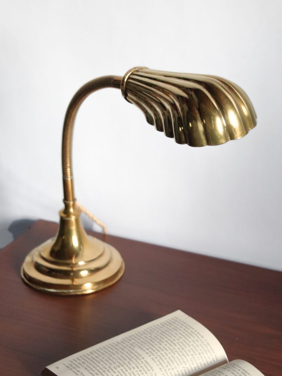 Lampe coquille laiton doré