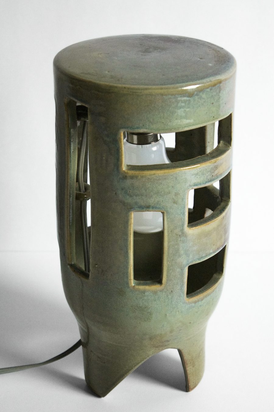 Lampe-ajourée-verte-D6