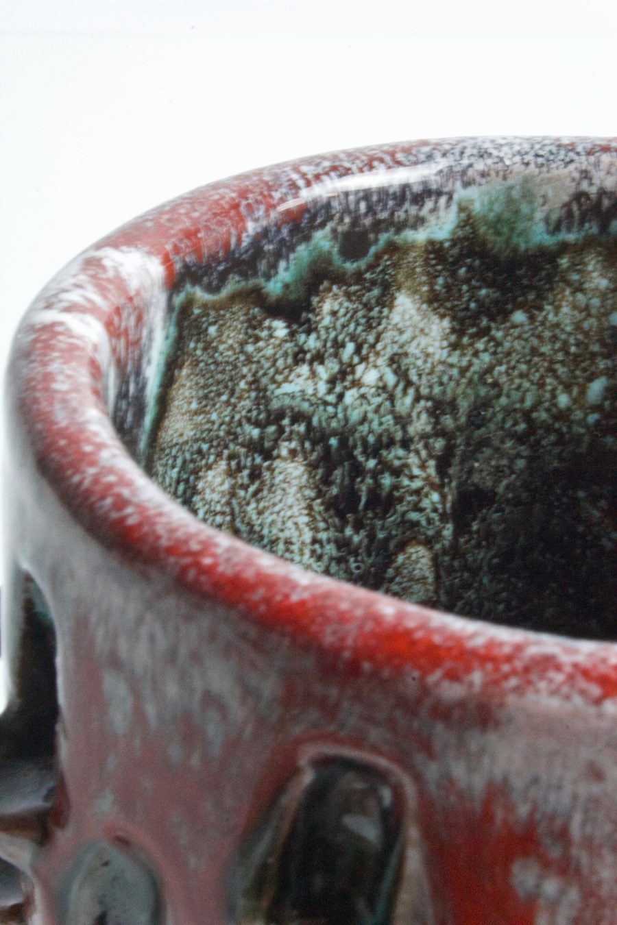 Arlette-Roux-Vase-Ananas-rouge-D5
